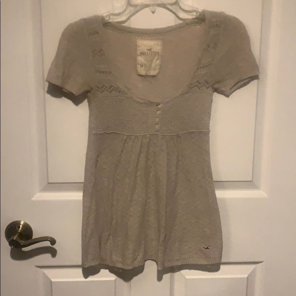 Short sleeve sweater